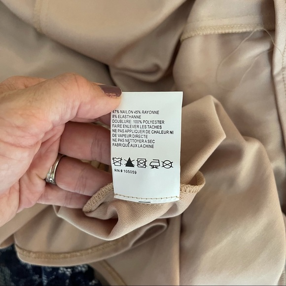 XSCAPE Long Sleeve Lace Off Shoulder Gown size 4 - Picture 12 of 13